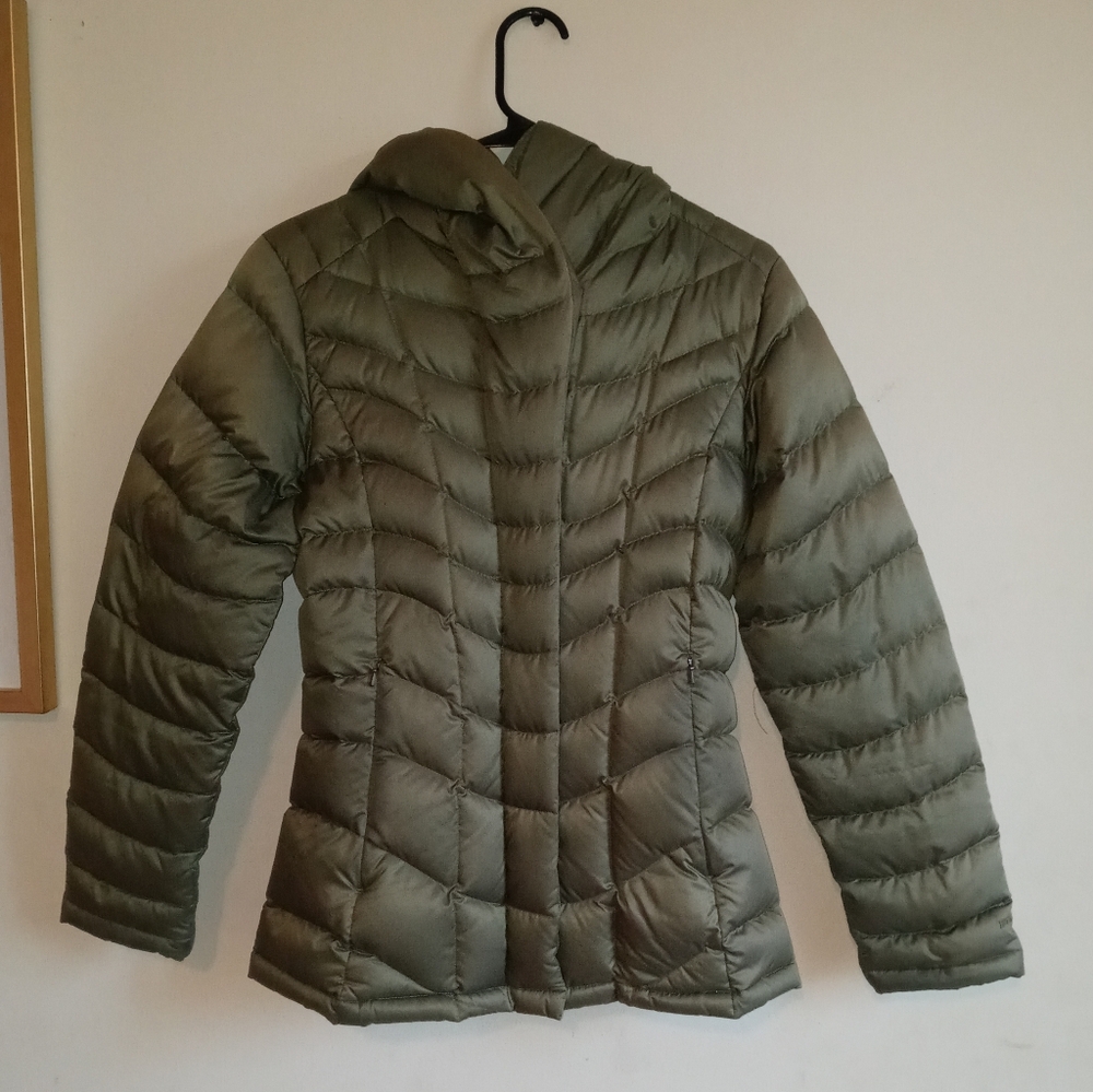 Patagonia Women's Olive Green Downtown Loft Hooded Puffer Goose Down Coat Jacket